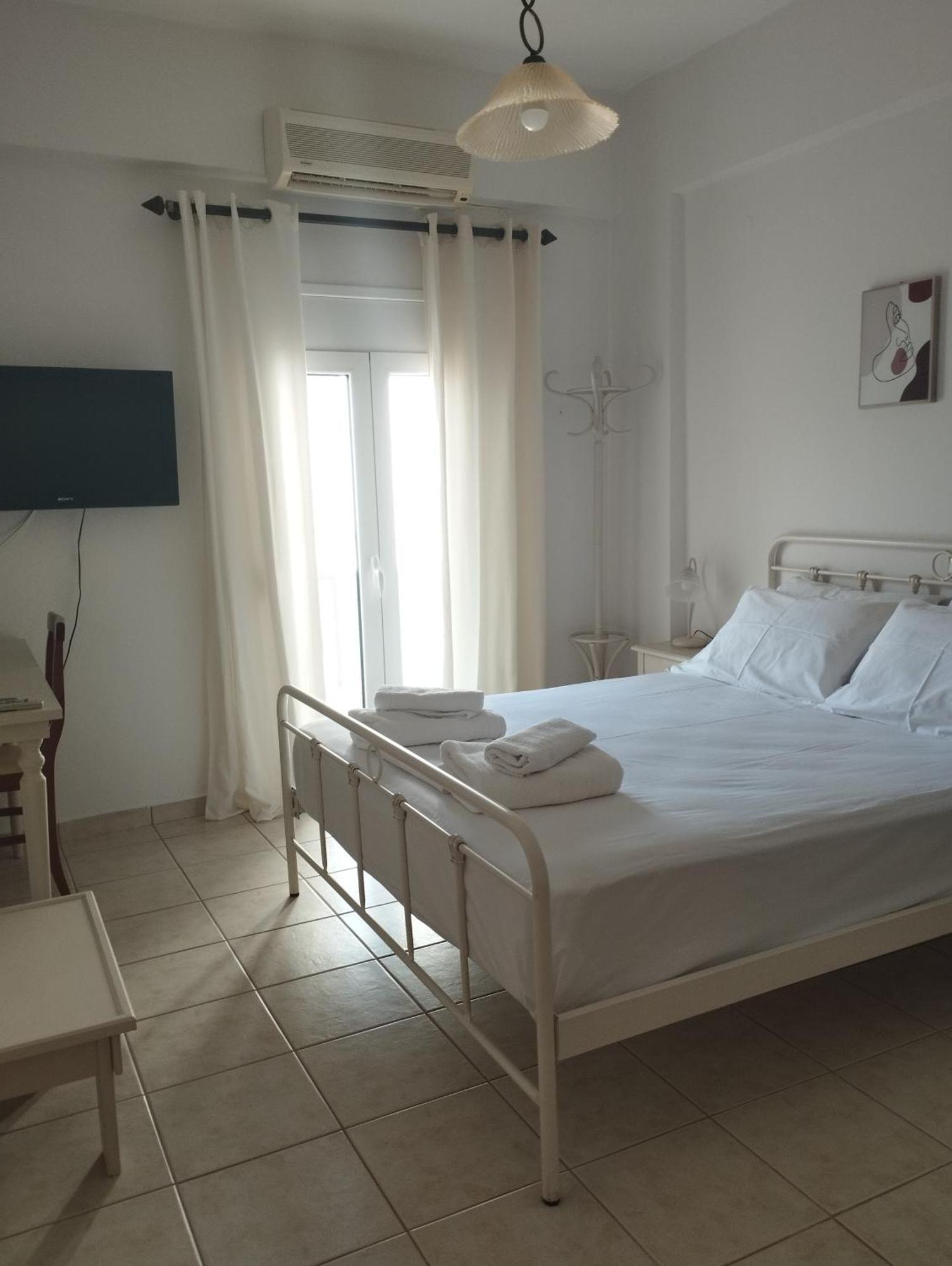 Sofia Appartement Makrýgialos Buitenkant foto